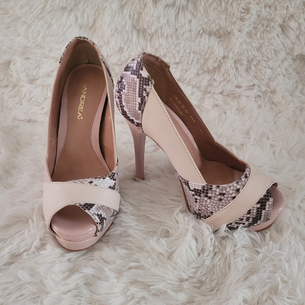 Andrea Pale Pink Heels, Size 5 1/2